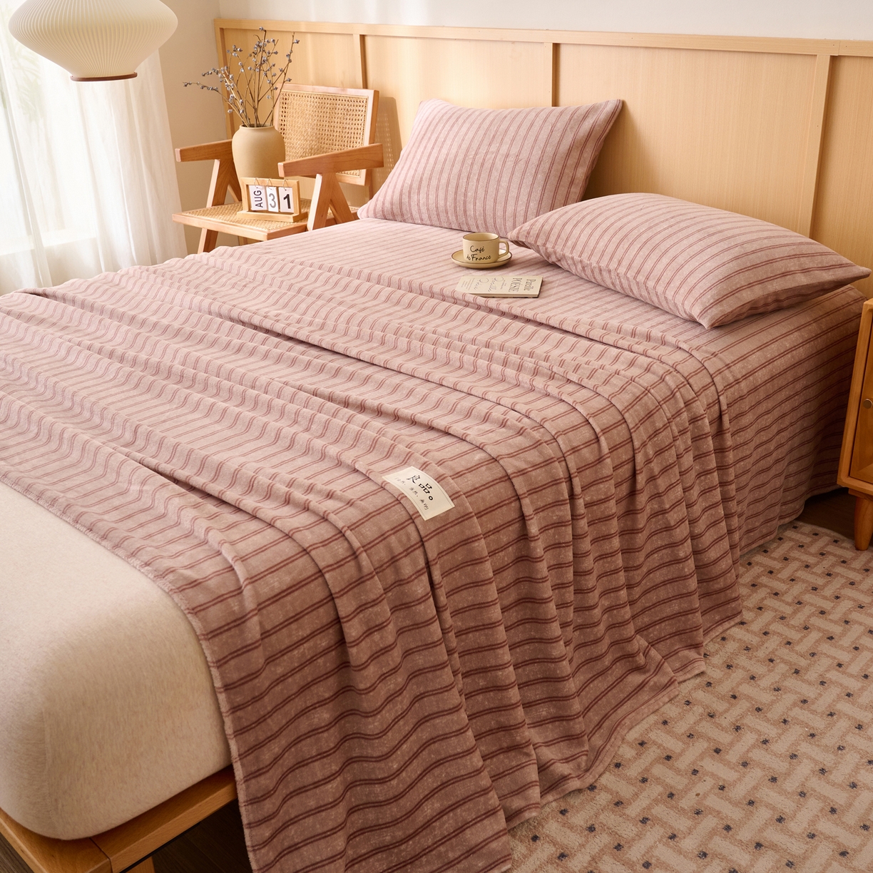 91家纺网 家纺一手货源 找家纺 早晨家纺 2025新款野牧款高克重牛奶绒印花单床单系列 野牧-竖条咖