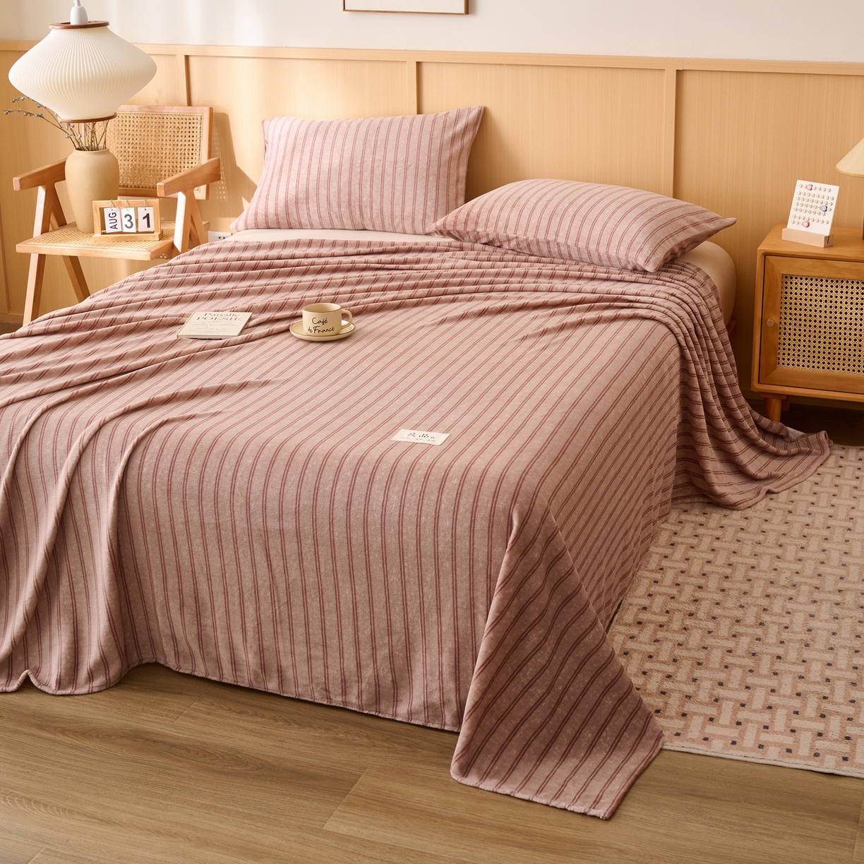 91家纺网 家纺一手货源 找家纺 早晨家纺 2025新款野牧款高克重牛奶绒印花单床单系列 野牧-竖条咖