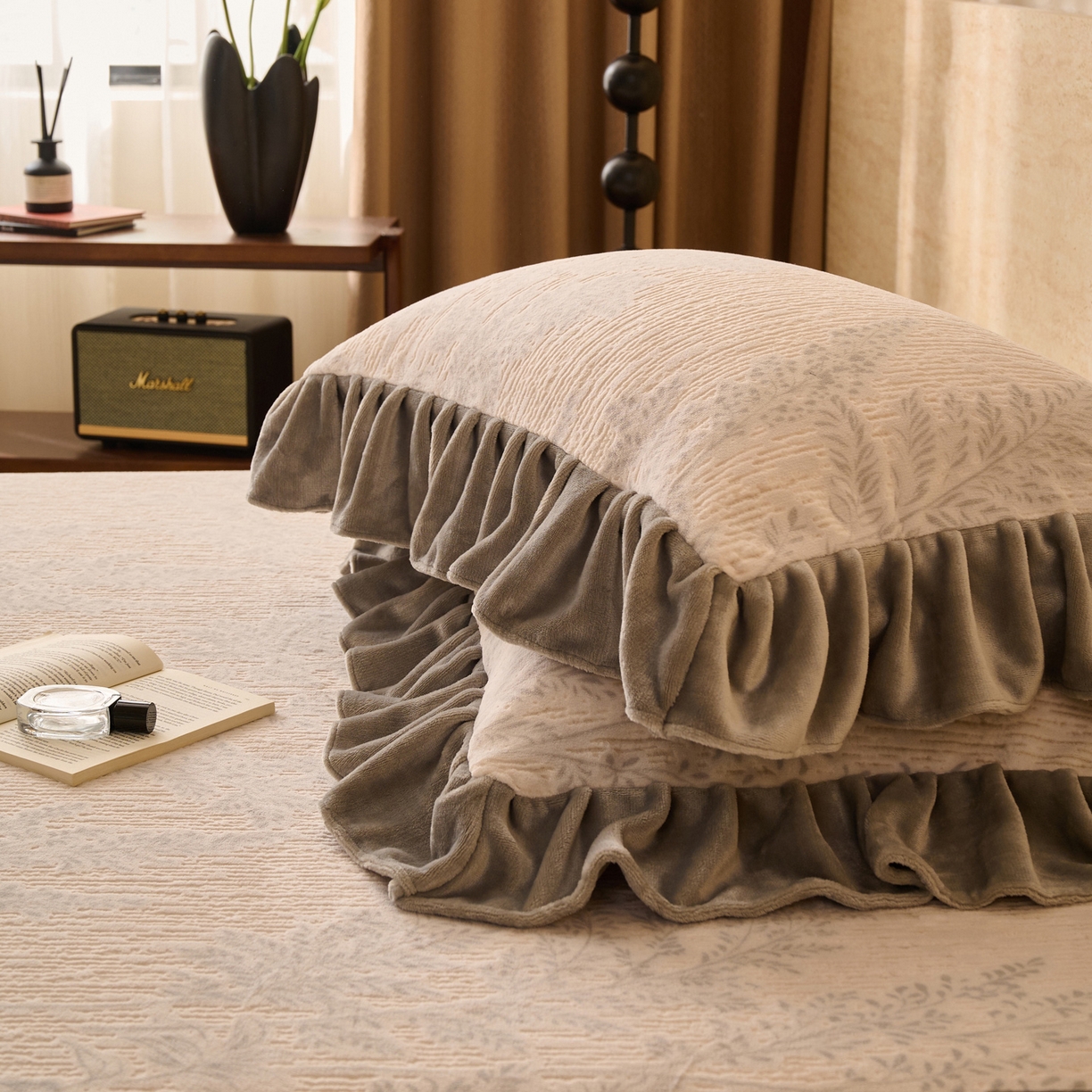 91家纺网 家纺一手货源 找家纺 早晨家纺 2025新款高克重牛奶绒烂花单床笠 林影轻叙