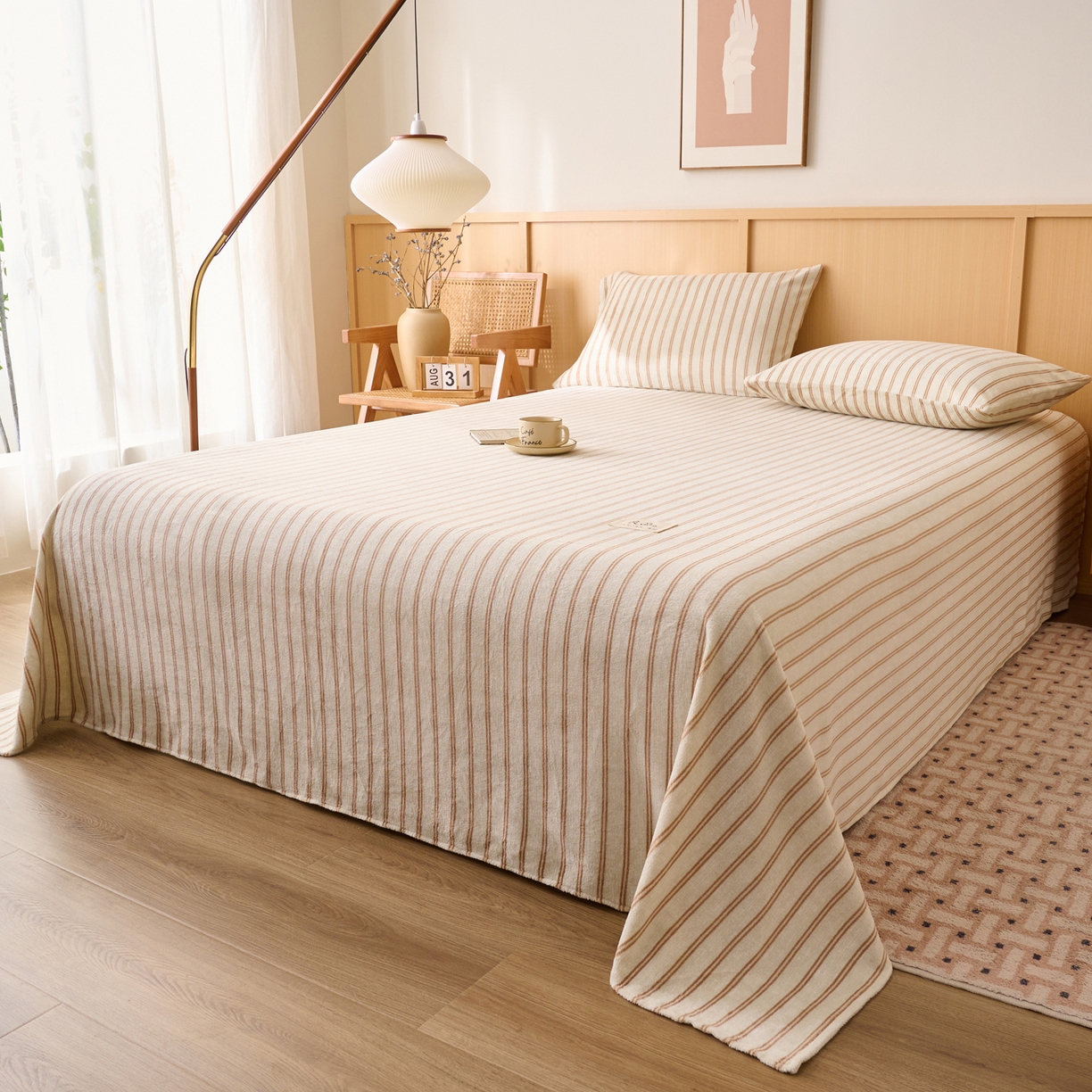 91家纺网 家纺一手货源 找家纺 早晨家纺 2025新款野牧款高克重牛奶绒印花单床单系列 野牧-竖条驼