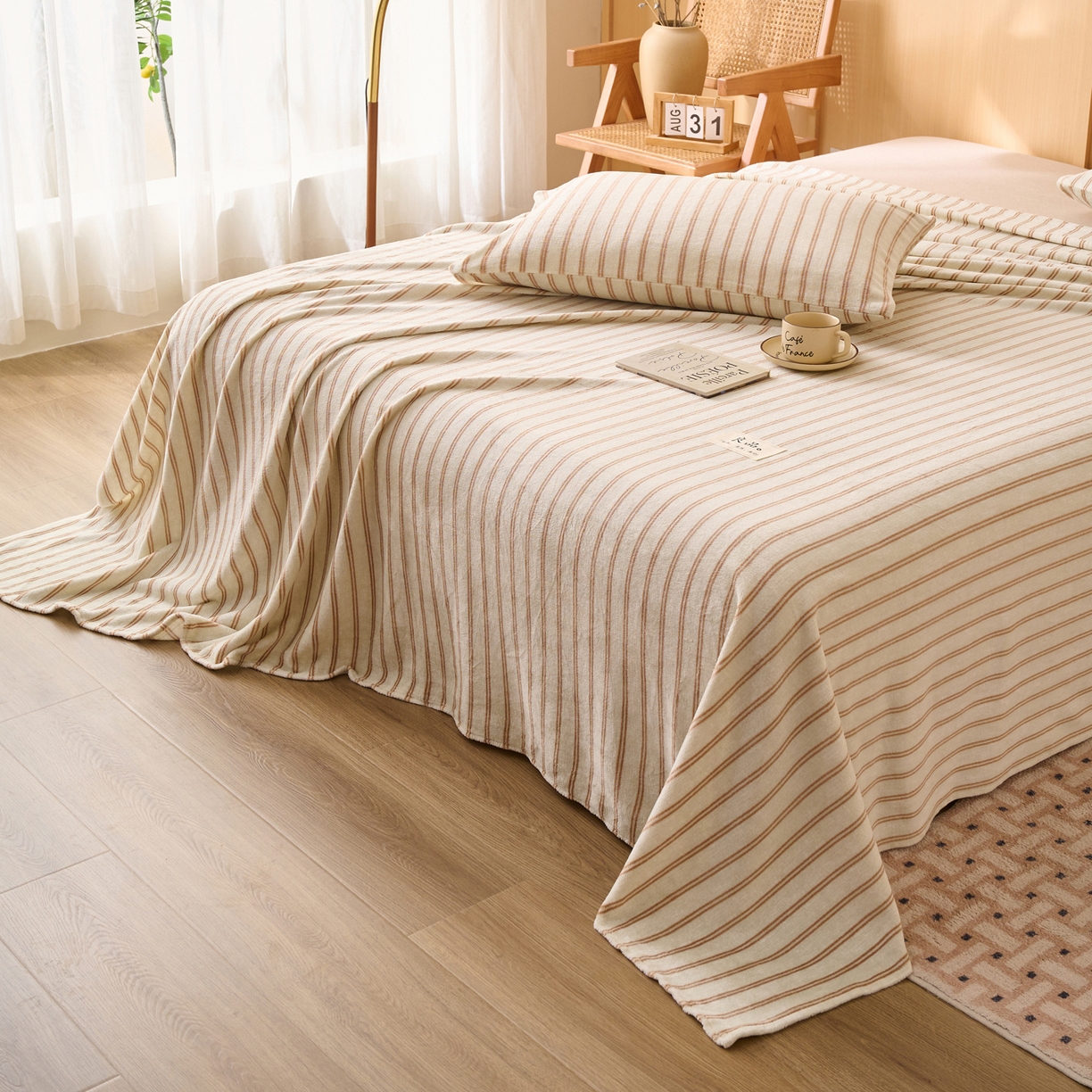 91家纺网 家纺一手货源 找家纺 早晨家纺 2025新款野牧款高克重牛奶绒印花单床单系列 野牧-竖条驼