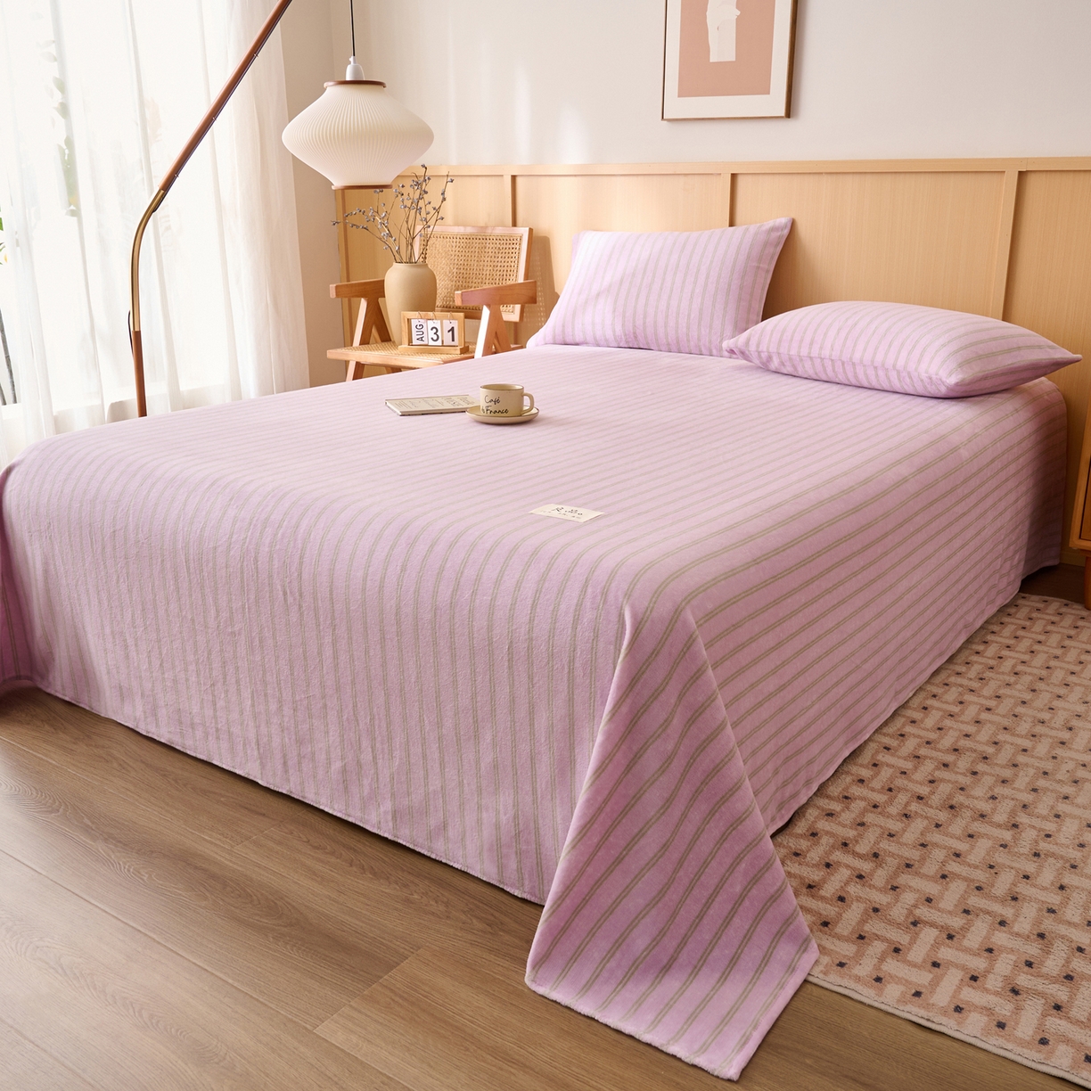 91家纺网 家纺一手货源 找家纺 早晨家纺 2025新款野牧款高克重牛奶绒印花单床单系列 野牧-竖条紫粉