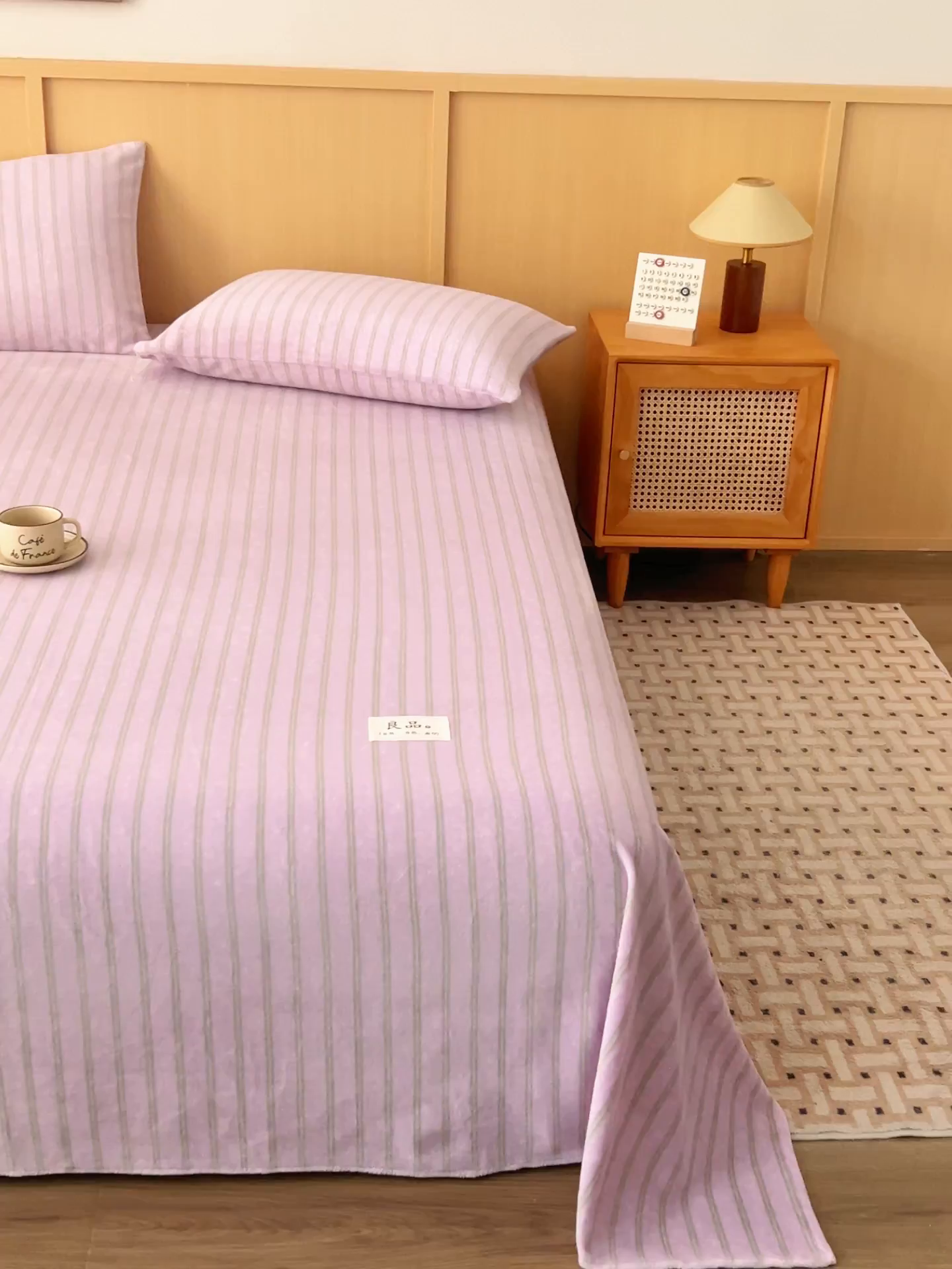 91家纺网 家纺一手货源 找家纺 早晨家纺 2025新款野牧款高克重牛奶绒印花单床单系列 野牧-竖条紫粉