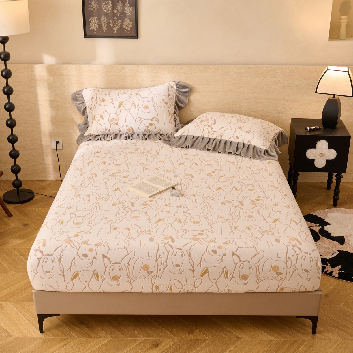 91家纺网 家纺一手货源 找家纺 早晨家纺 2025新款高克重牛奶绒烂花单床笠 萌犬