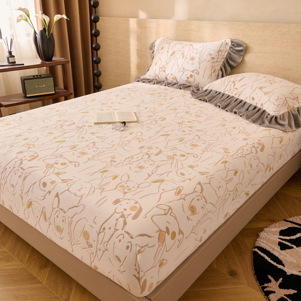 91家纺网 家纺一手货源 找家纺 早晨家纺 2025新款高克重牛奶绒烂花单床笠 萌犬