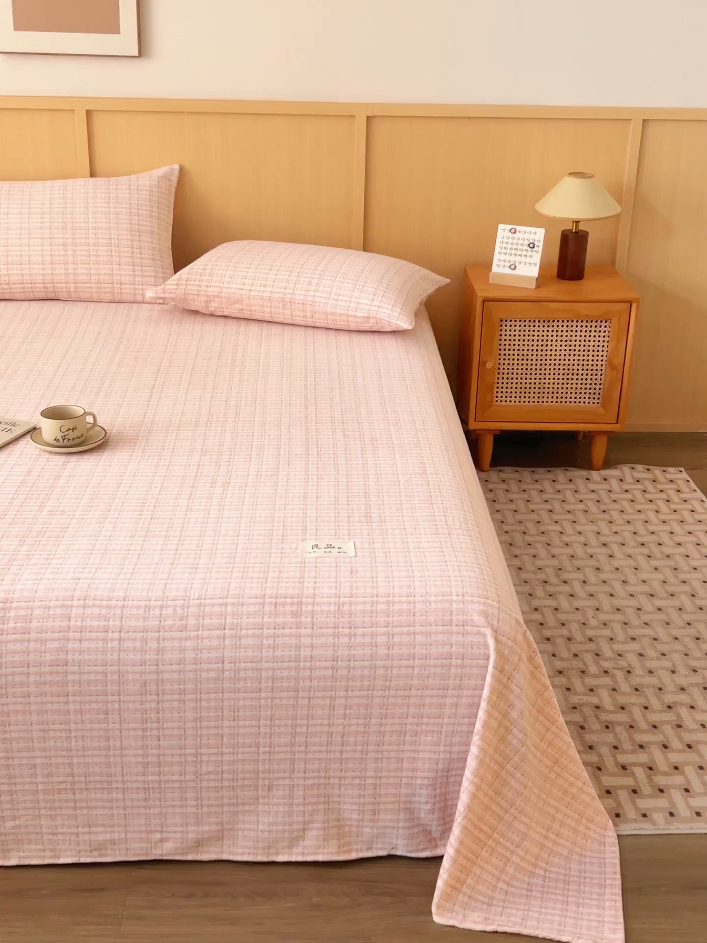 91家纺网 家纺一手货源 找家纺 早晨家纺 2025新款野牧款高克重牛奶绒印花单床单系列 野牧-香风粉