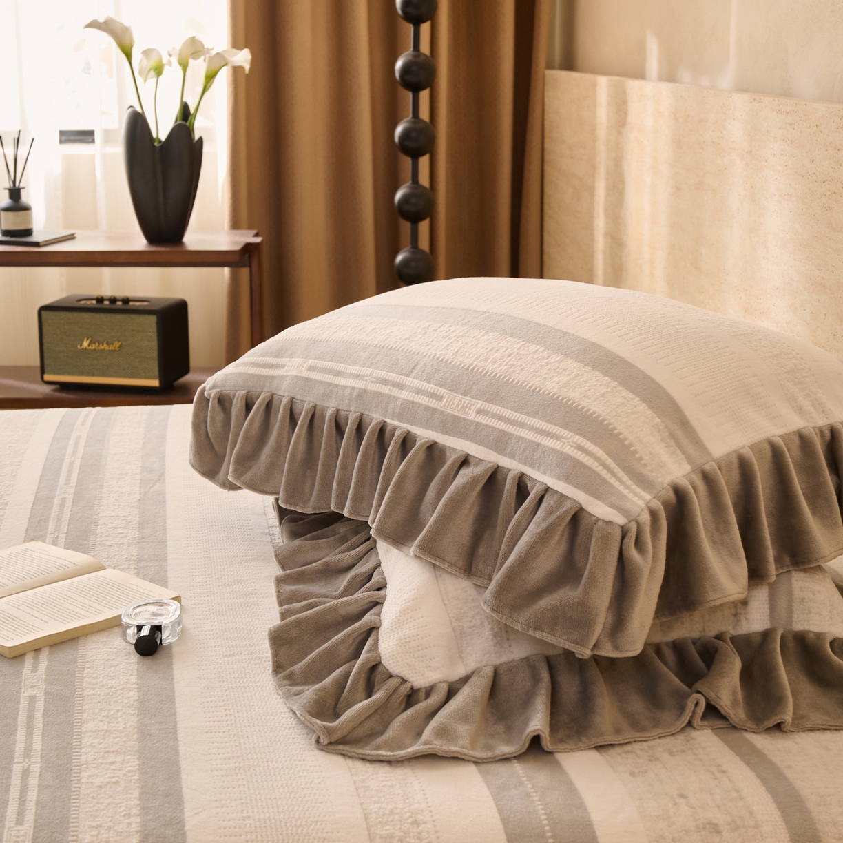 91家纺网 家纺一手货源 找家纺 早晨家纺 2025新款高克重牛奶绒烂花单床笠 浅叙