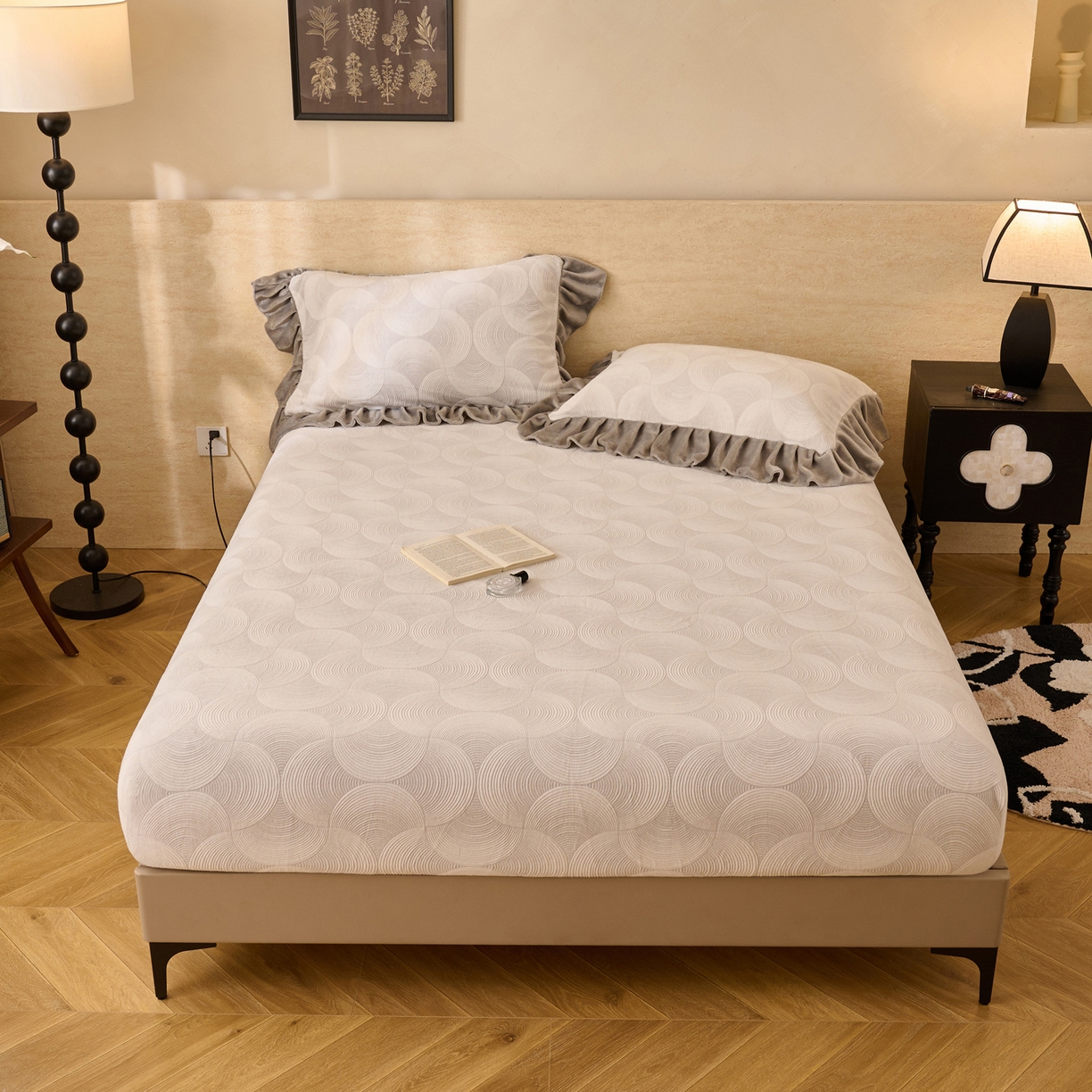 91家纺网 家纺一手货源 找家纺 早晨家纺 2025新款高克重牛奶绒烂花单床笠 圈语眠