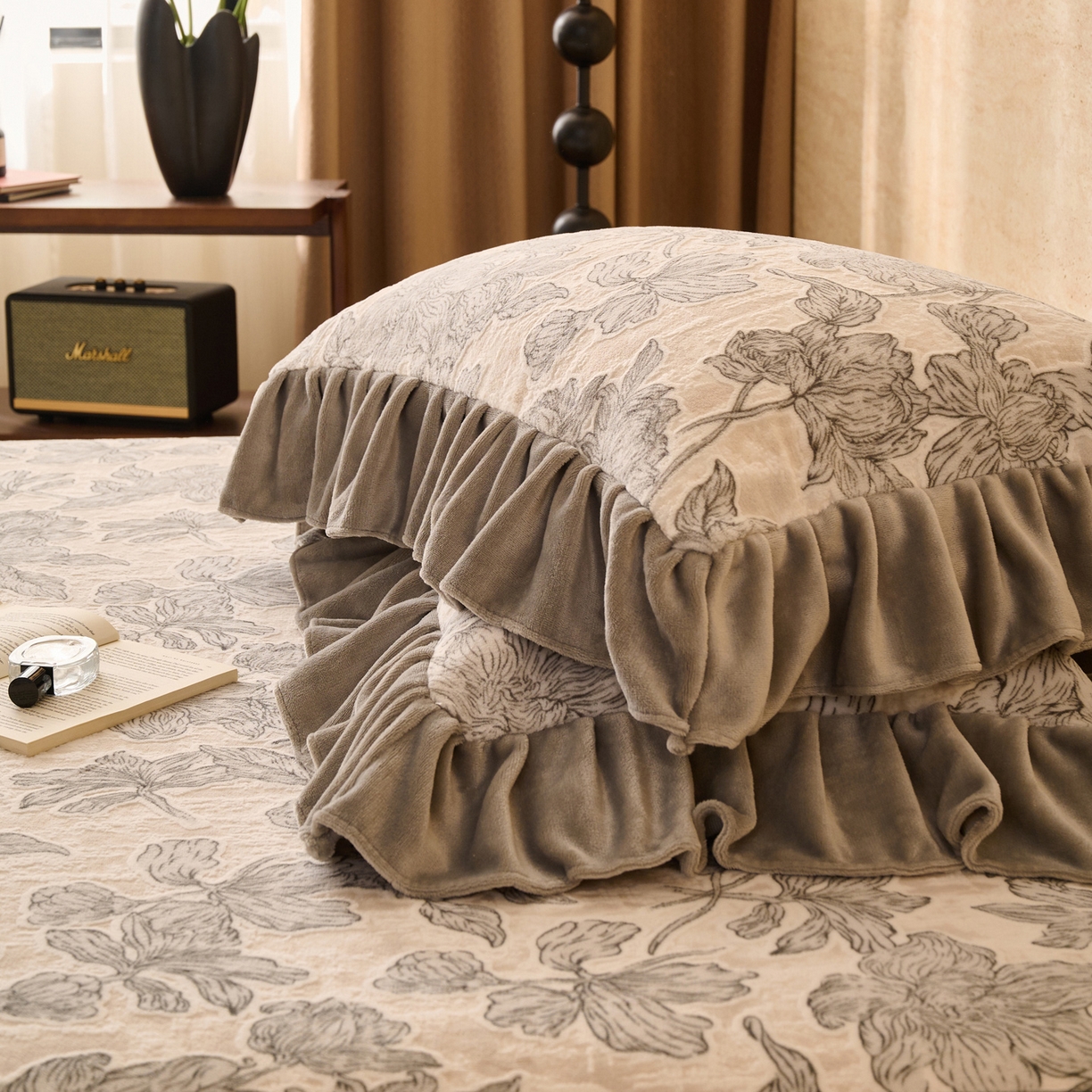 91家纺网 家纺一手货源 找家纺 早晨家纺 2025新款高克重牛奶绒烂花单床笠 素花漫庭