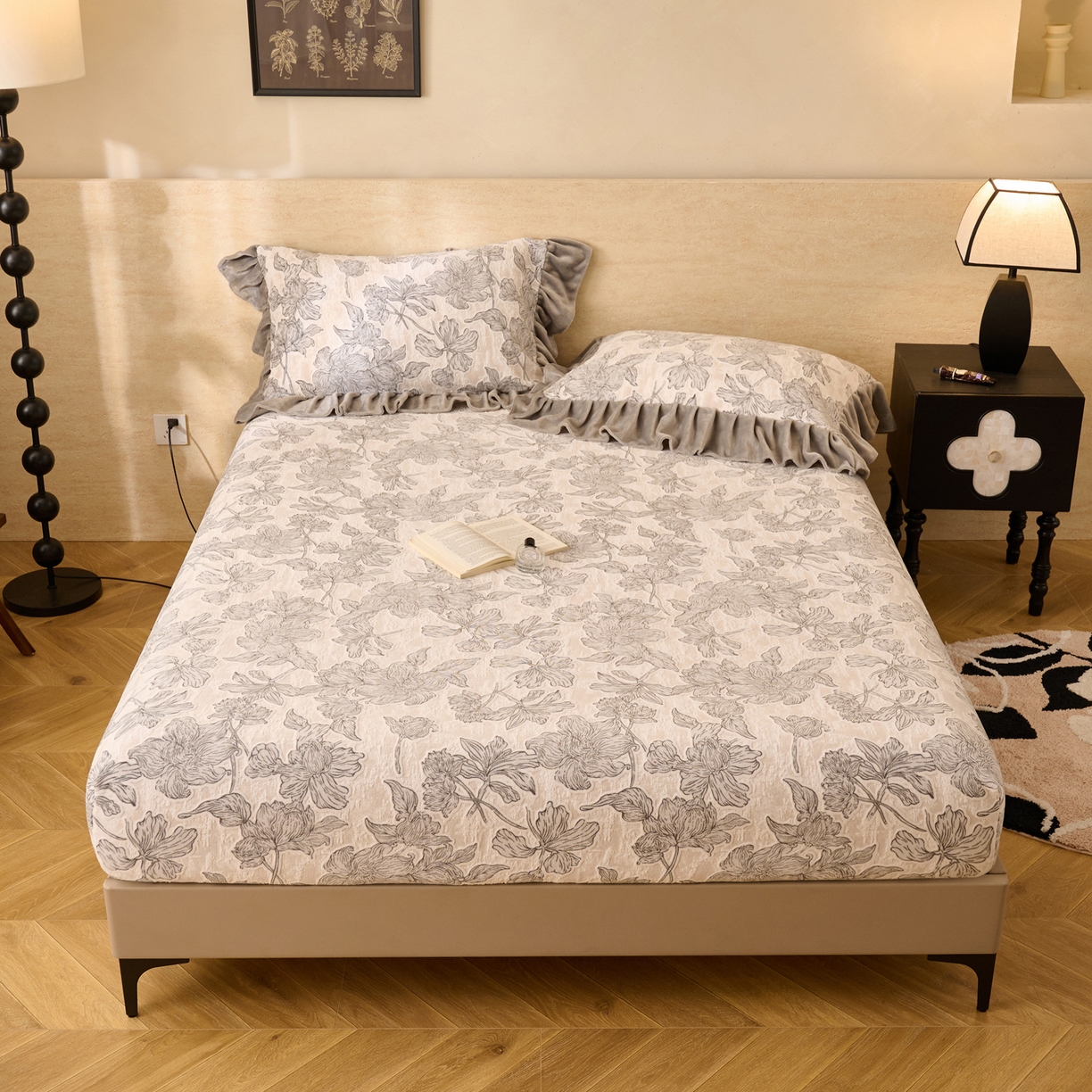 91家纺网 家纺一手货源 找家纺 早晨家纺 2025新款高克重牛奶绒烂花单床笠 素花漫庭