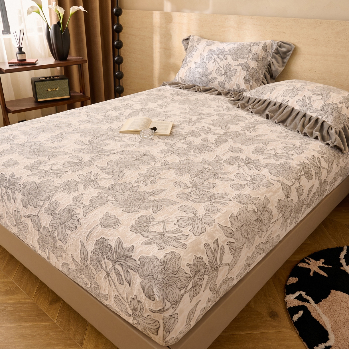 91家纺网 家纺一手货源 找家纺 早晨家纺 2025新款高克重牛奶绒烂花单床笠 素花漫庭