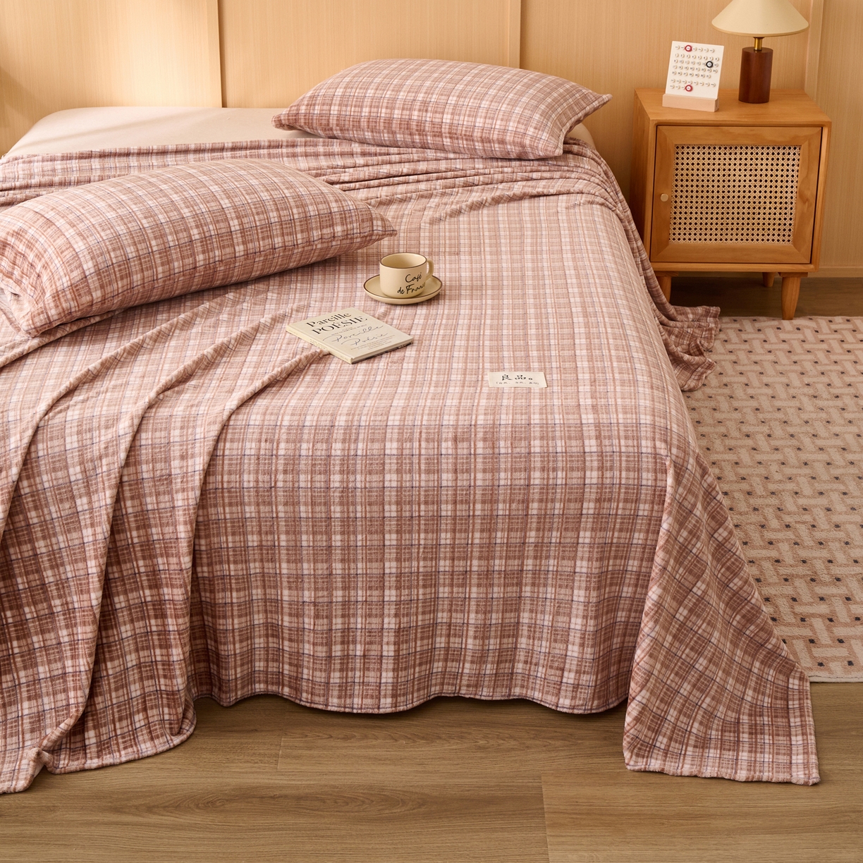 91家纺网 家纺一手货源 找家纺 早晨家纺 2025新款野牧款高克重牛奶绒印花单床单系列 野牧-香风咖