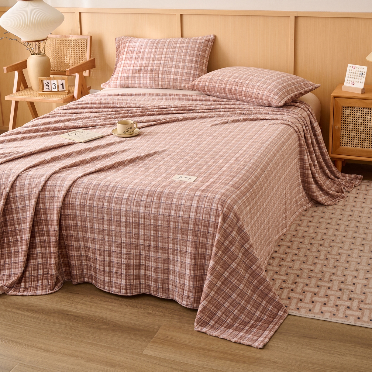 91家纺网 家纺一手货源 找家纺 早晨家纺 2025新款野牧款高克重牛奶绒印花单床单系列 野牧-香风咖