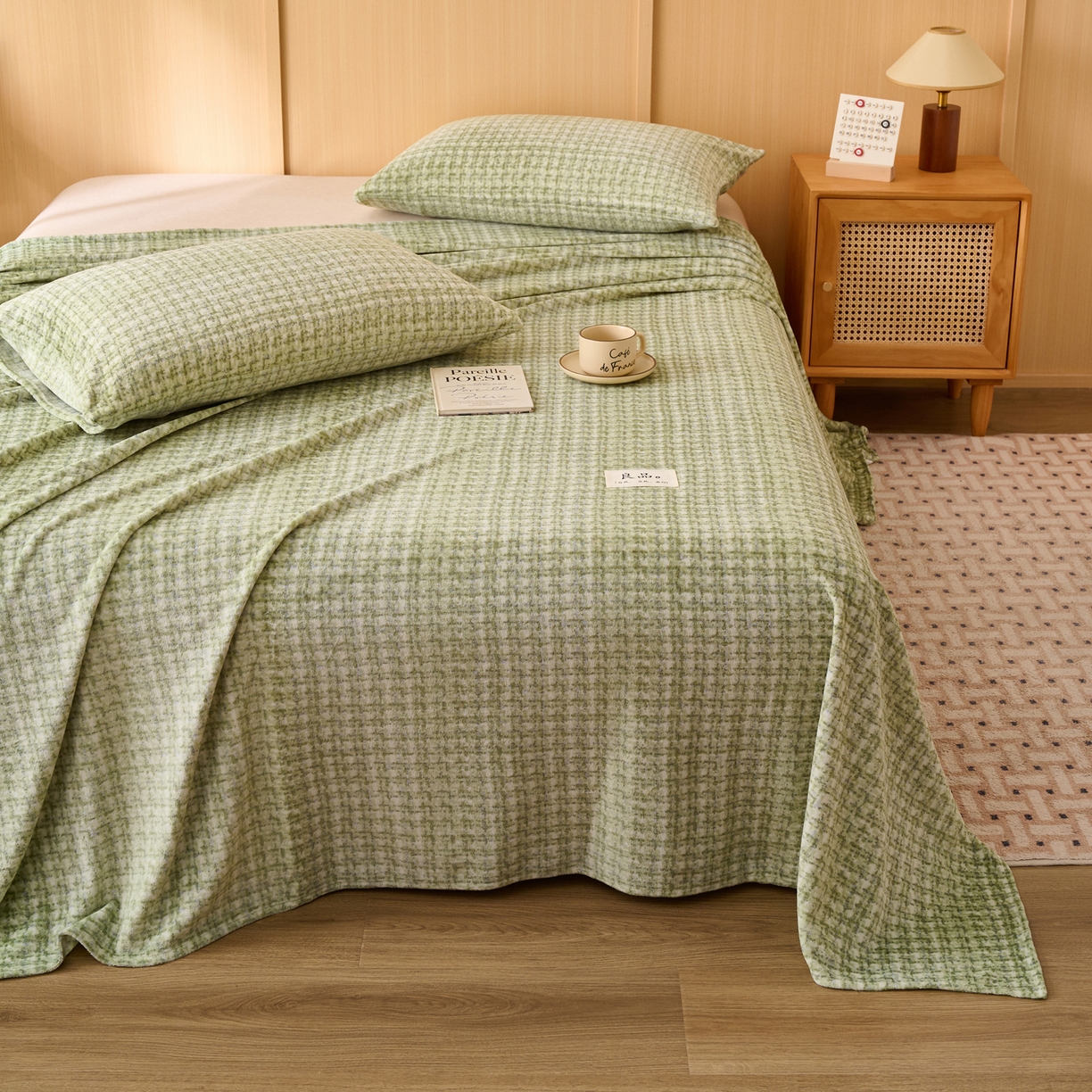 91家纺网 家纺一手货源 找家纺 早晨家纺 2025新款野牧款高克重牛奶绒印花单床单系列 野牧-香风绿