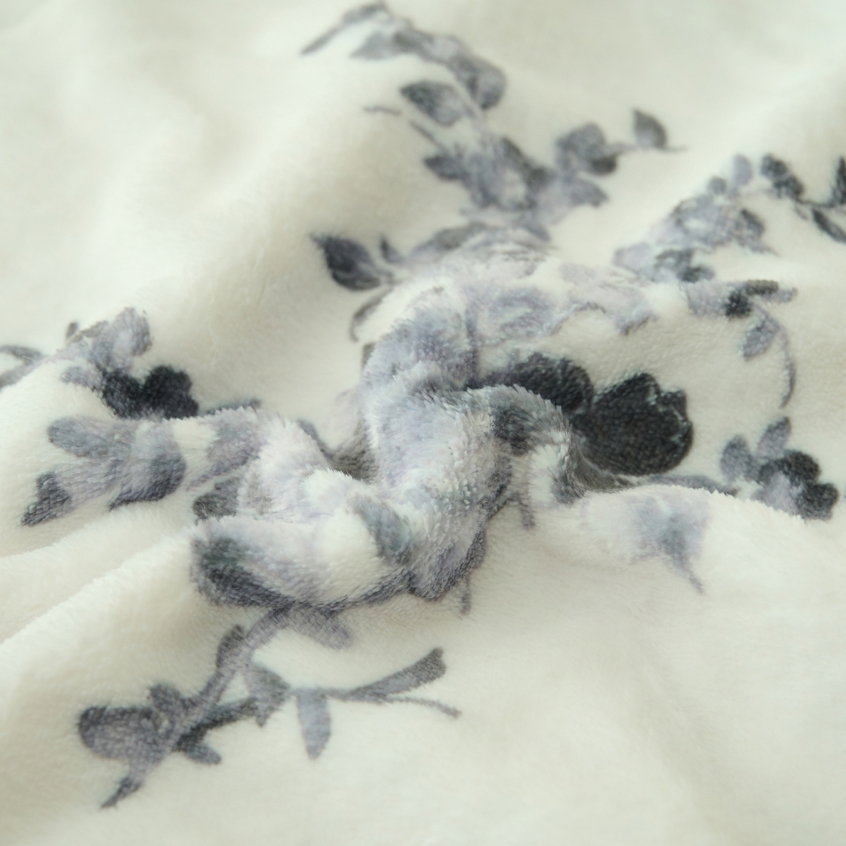 91家纺网 家纺一手货源 找家纺 早晨家纺 2025新款数码印花高克重牛奶单床单 幽花