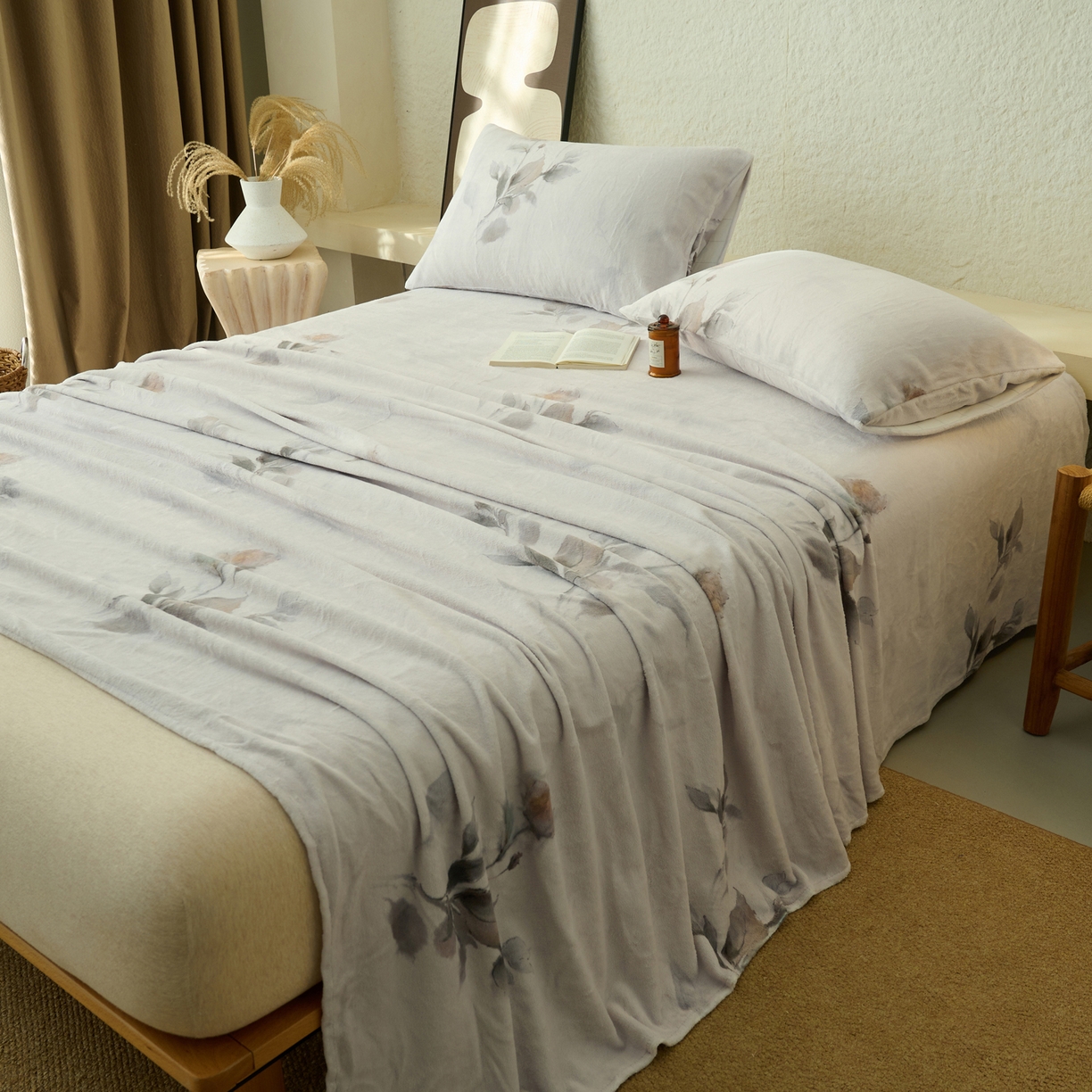 91家纺网 家纺一手货源 找家纺 早晨家纺 2025新款数码印花高克重牛奶单床单 浅蕊