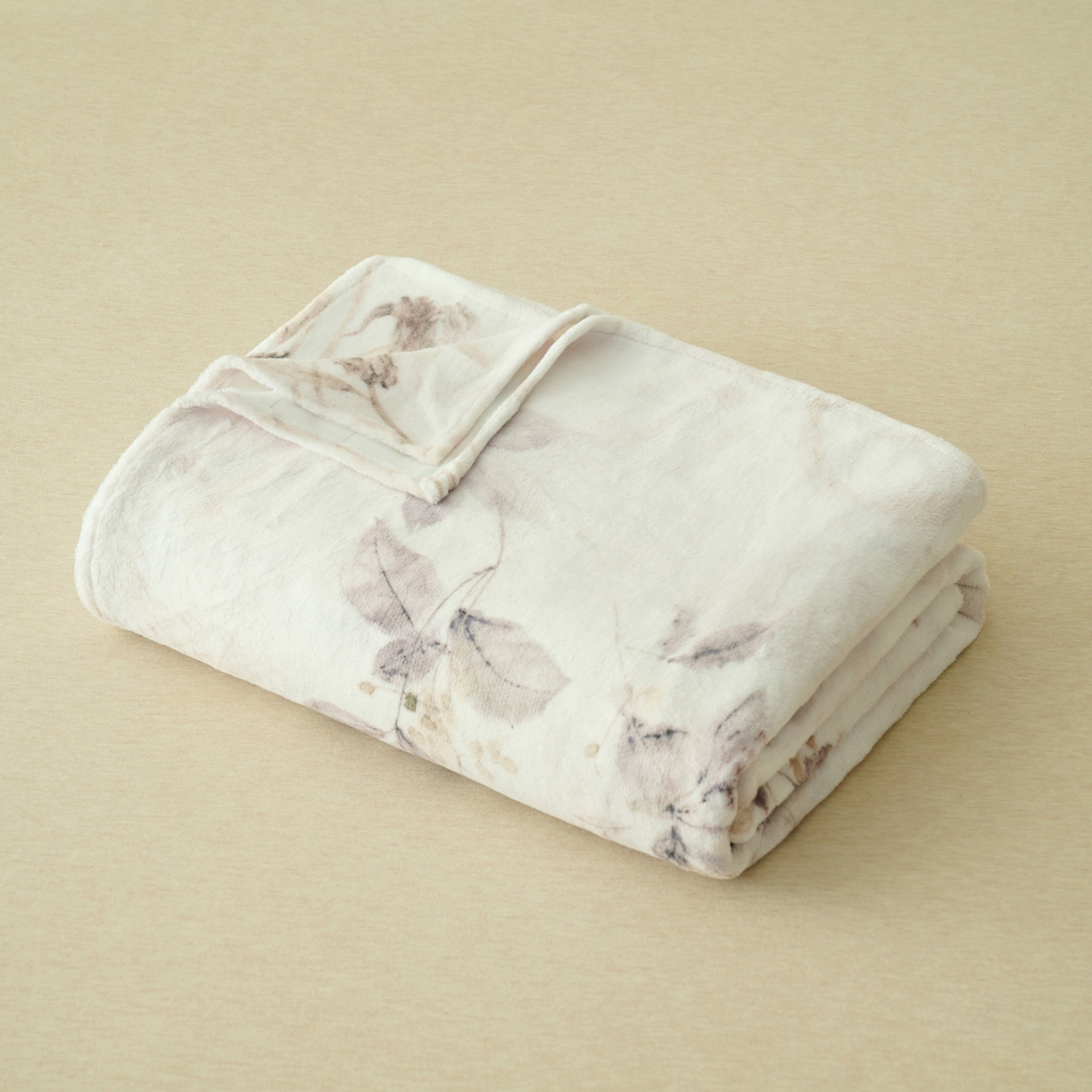 91家纺网 家纺一手货源 找家纺 早晨家纺 2025新款数码印花高克重牛奶单床单 疏影