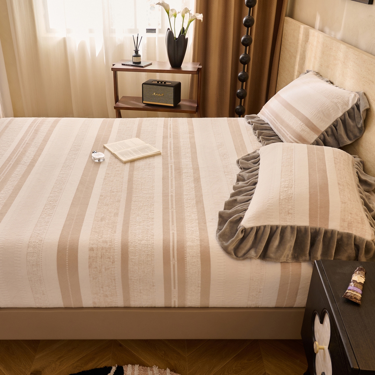 91家纺网 家纺一手货源 找家纺 早晨家纺 2025新款高克重牛奶绒烂花单床笠 素纹