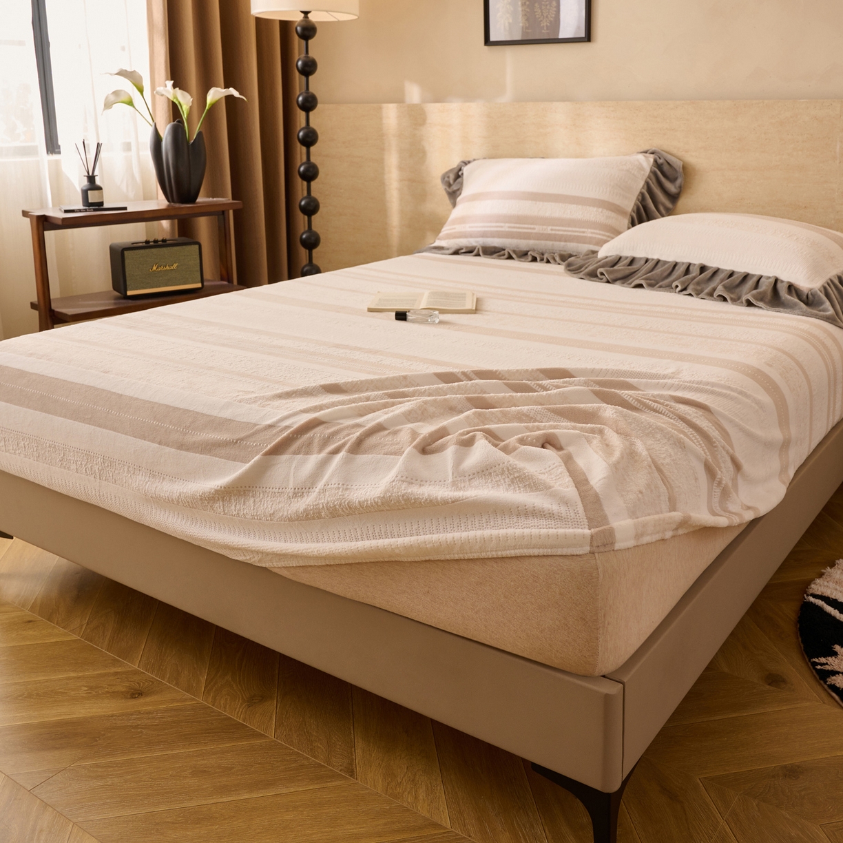 91家纺网 家纺一手货源 找家纺 早晨家纺 2025新款高克重牛奶绒烂花单床笠 素纹