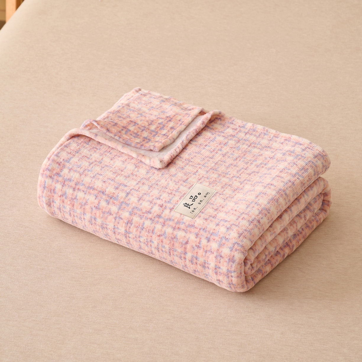 91家纺网 家纺一手货源 找家纺 早晨家纺 2025新款野牧款高克重牛奶绒印花单床单系列 野牧-香风玉