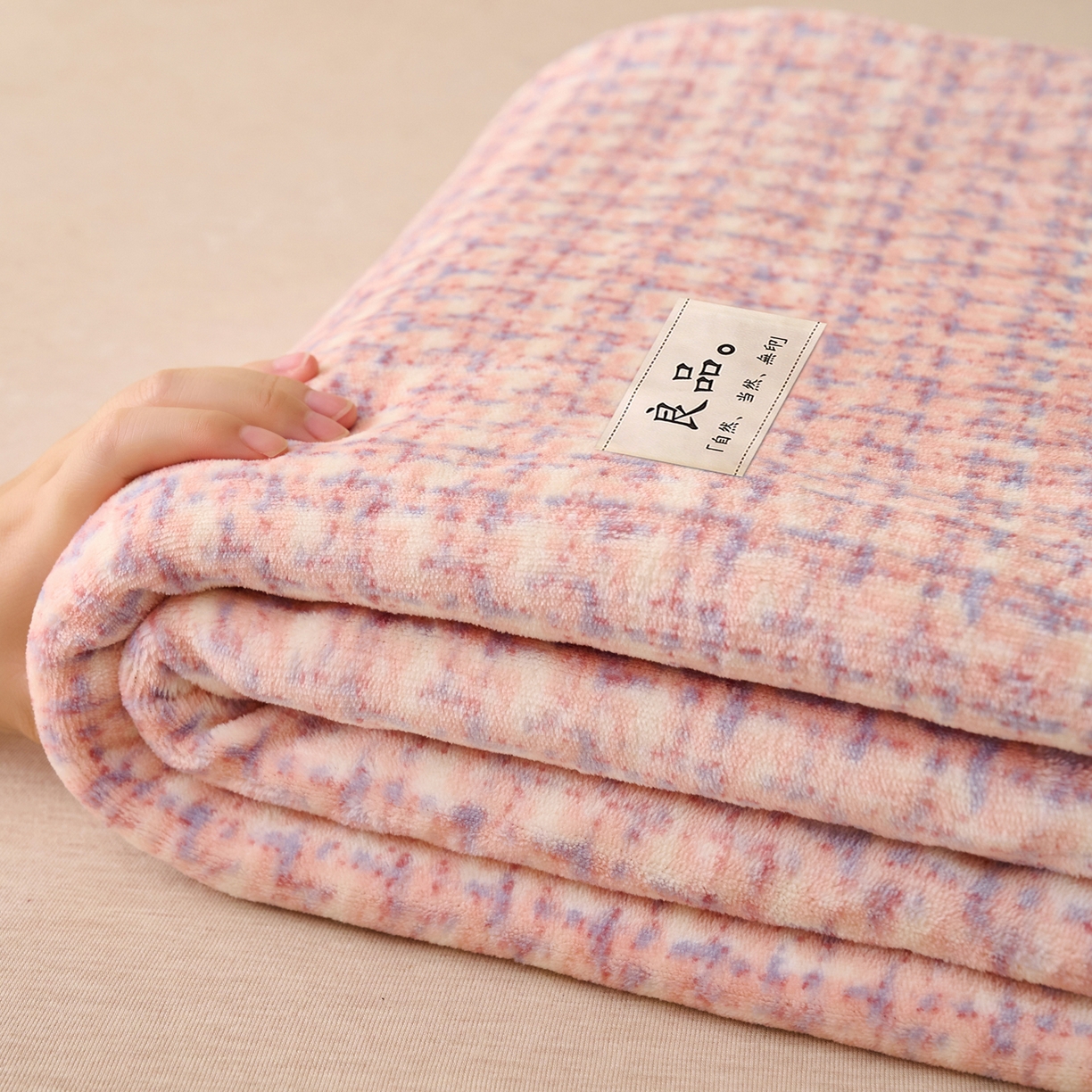 91家纺网 家纺一手货源 找家纺 早晨家纺 2025新款野牧款高克重牛奶绒印花单床单系列 野牧-香风玉