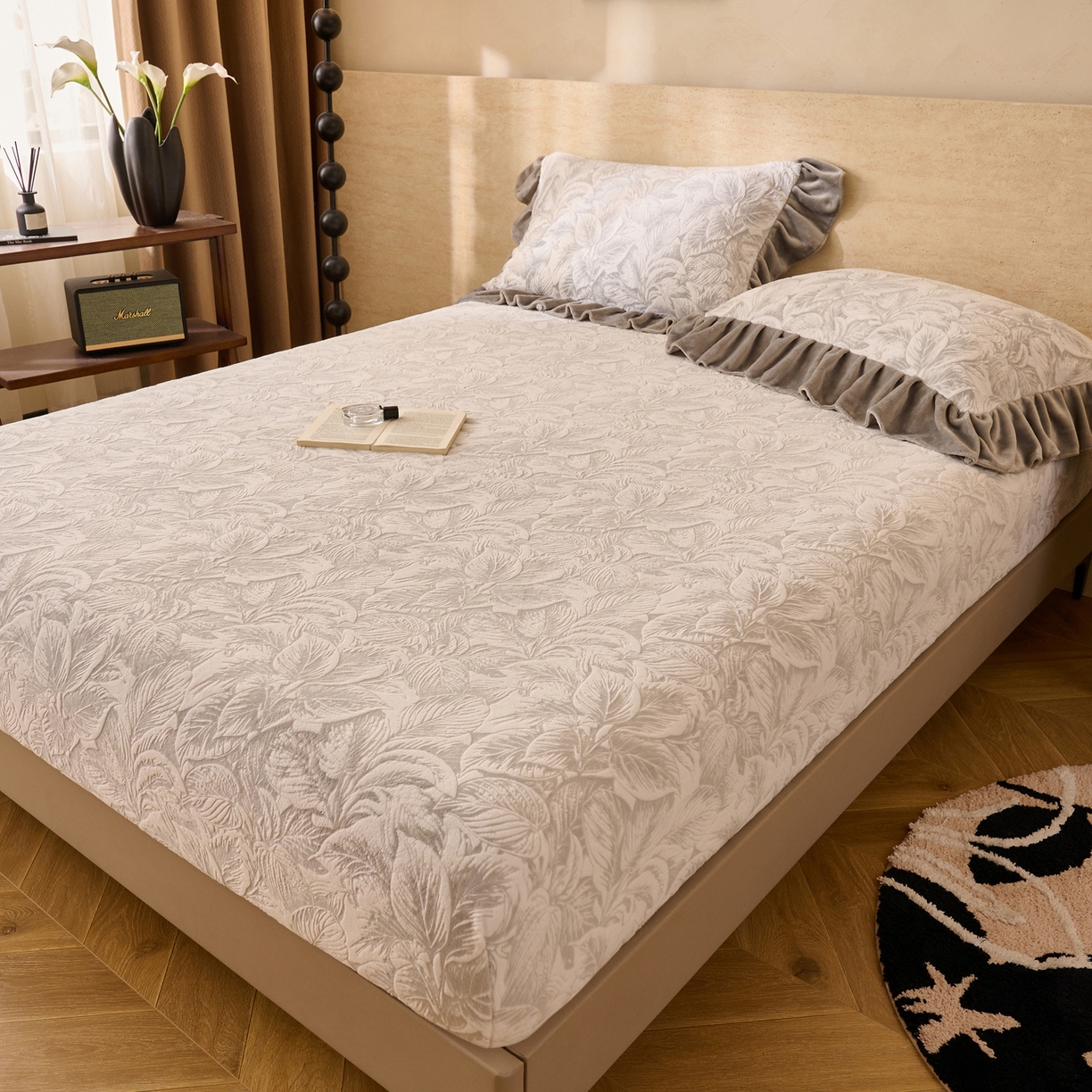 91家纺网 家纺一手货源 找家纺 早晨家纺 2025新款高克重牛奶绒烂花单床笠 叶素