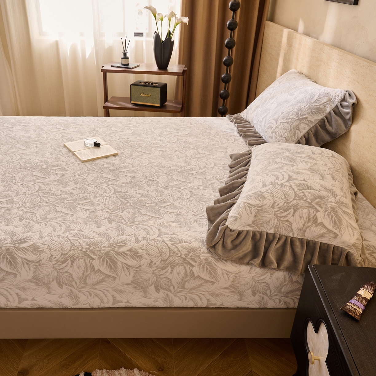 91家纺网 家纺一手货源 找家纺 早晨家纺 2025新款高克重牛奶绒烂花单床笠 叶素