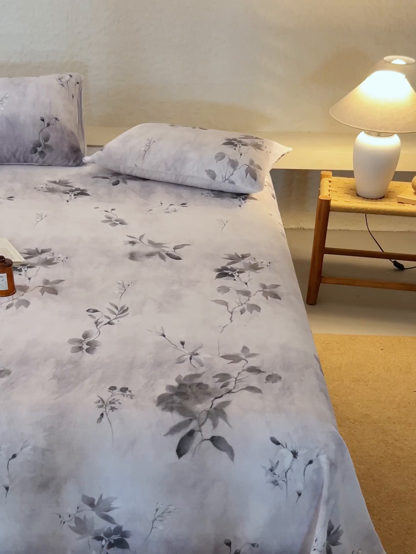 91家纺网 家纺一手货源 找家纺 早晨家纺 2025新款数码印花高克重牛奶单床单 烟蕊