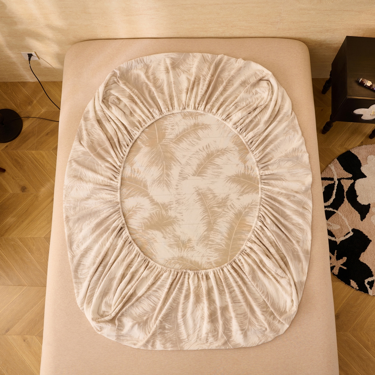 91家纺网 家纺一手货源 找家纺 早晨家纺 2025新款高克重牛奶绒烂花单床笠 羽眠