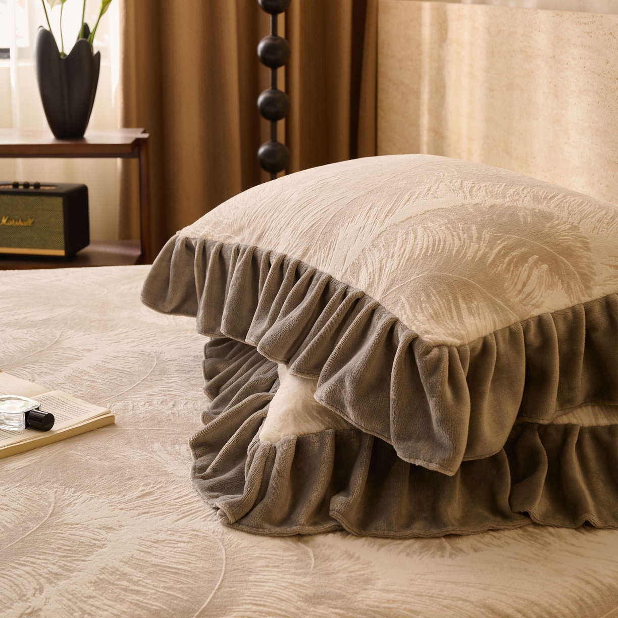 91家纺网 家纺一手货源 找家纺 早晨家纺 2025新款高克重牛奶绒烂花单床笠 羽眠