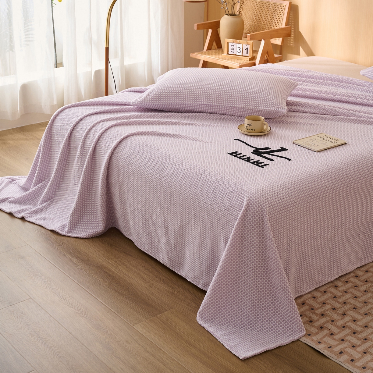 91家纺网 家纺一手货源 找家纺 早晨家纺 2025新款深蓝款高克重牛奶绒阳离子提花单床单系列 深蓝-紫