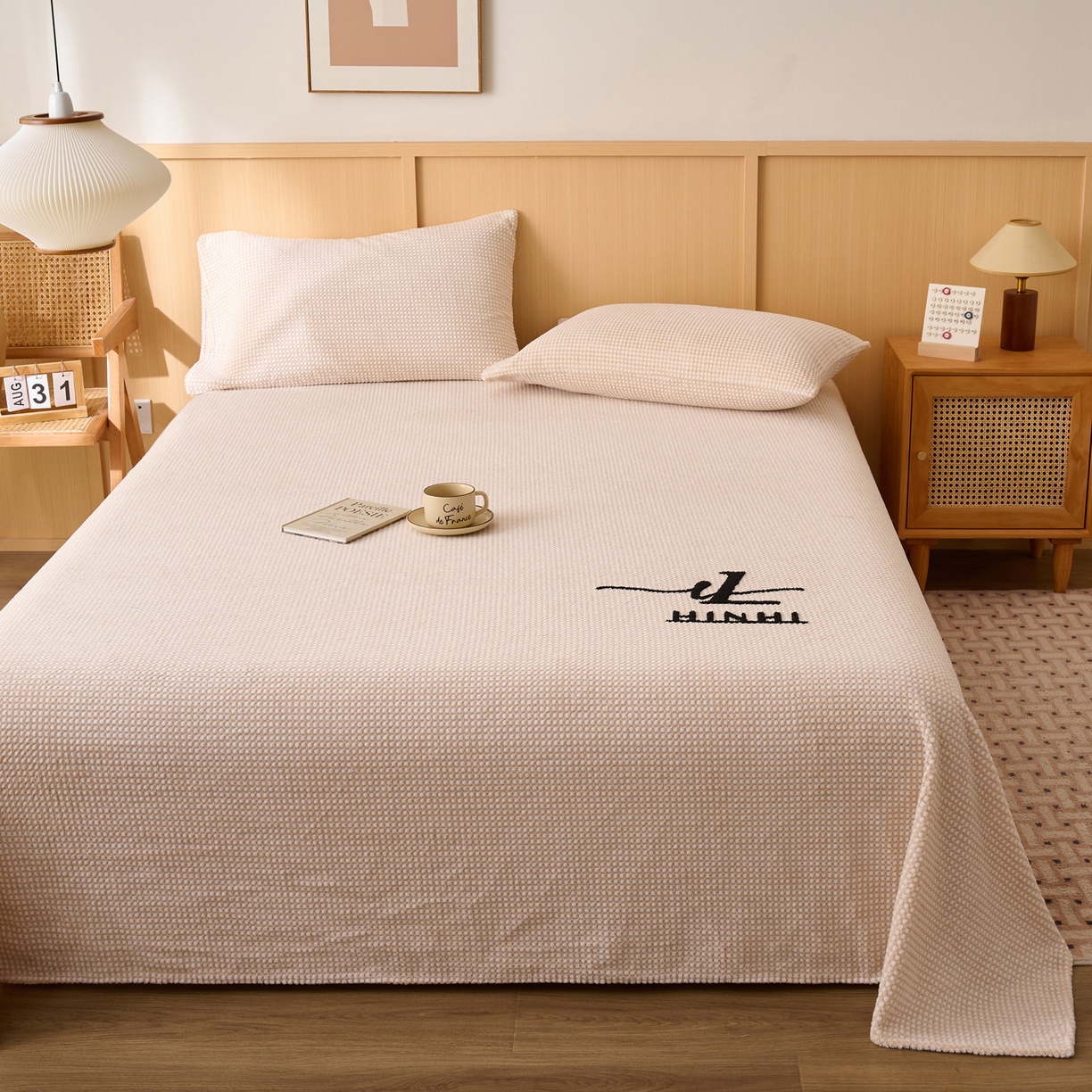 91家纺网 家纺一手货源 找家纺 早晨家纺 2025新款深蓝款高克重牛奶绒阳离子提花单床单系列 深蓝-黄