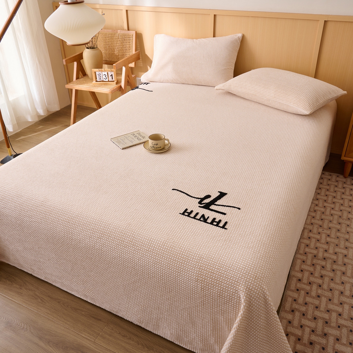 91家纺网 家纺一手货源 找家纺 早晨家纺 2025新款深蓝款高克重牛奶绒阳离子提花单床单系列 深蓝-黄