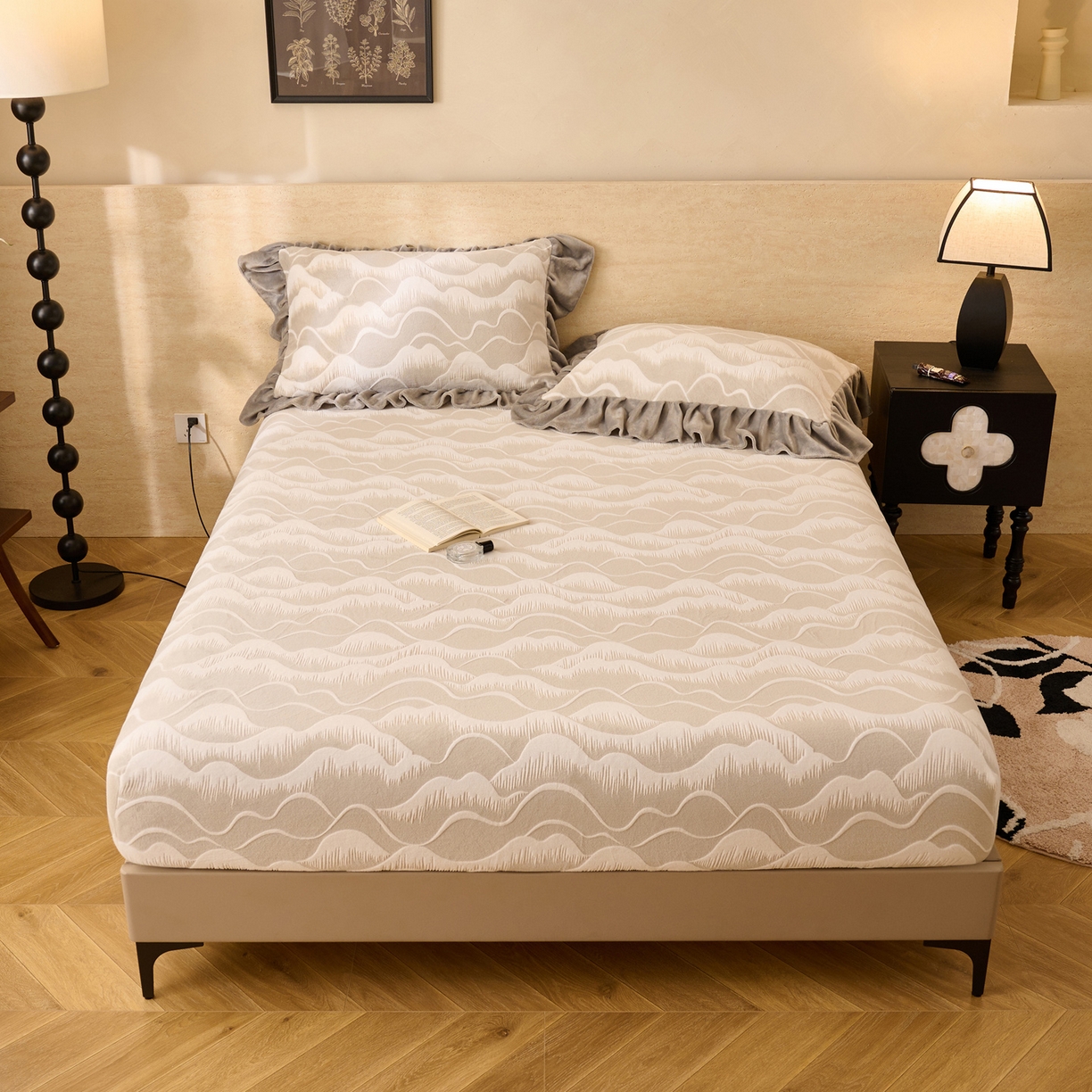 91家纺网 家纺一手货源 找家纺 早晨家纺 2025新款高克重牛奶绒烂花单床笠 云峦叠浪