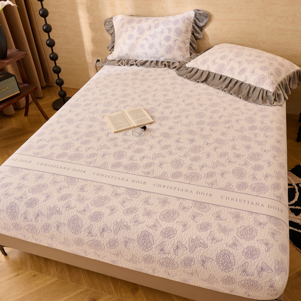 91家纺网 家纺一手货源 找家纺 早晨家纺 2025新款高克重牛奶绒烂花单床笠 紫絮