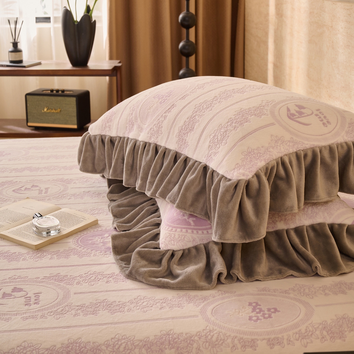 91家纺网 家纺一手货源 找家纺 早晨家纺 2025新款高克重牛奶绒烂花单床笠 紫韵