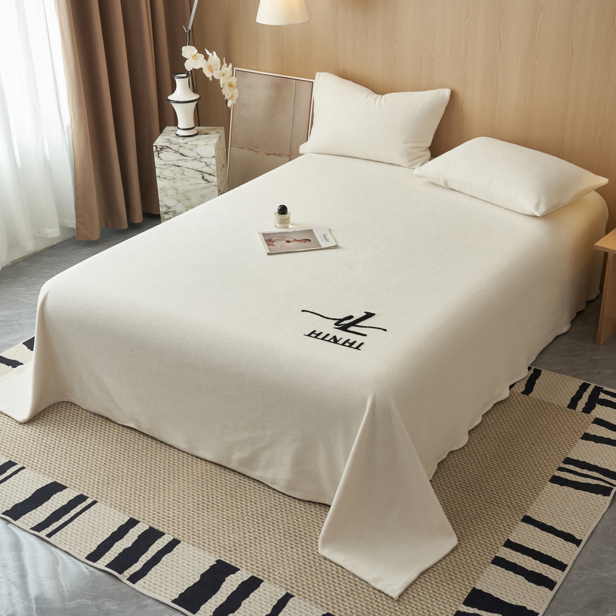 91家纺网 家纺一手货源 找家纺 早晨家纺 2025新款牛奶绒纯色毛巾绣暖绒床单 时尚-奶白