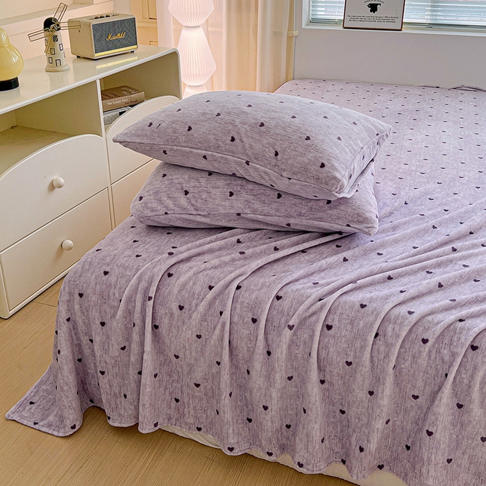 91家纺网 家纺一手货源 找家纺 名品家纺 2025新款新款加厚牛奶绒床单牛奶绒-爱心紫