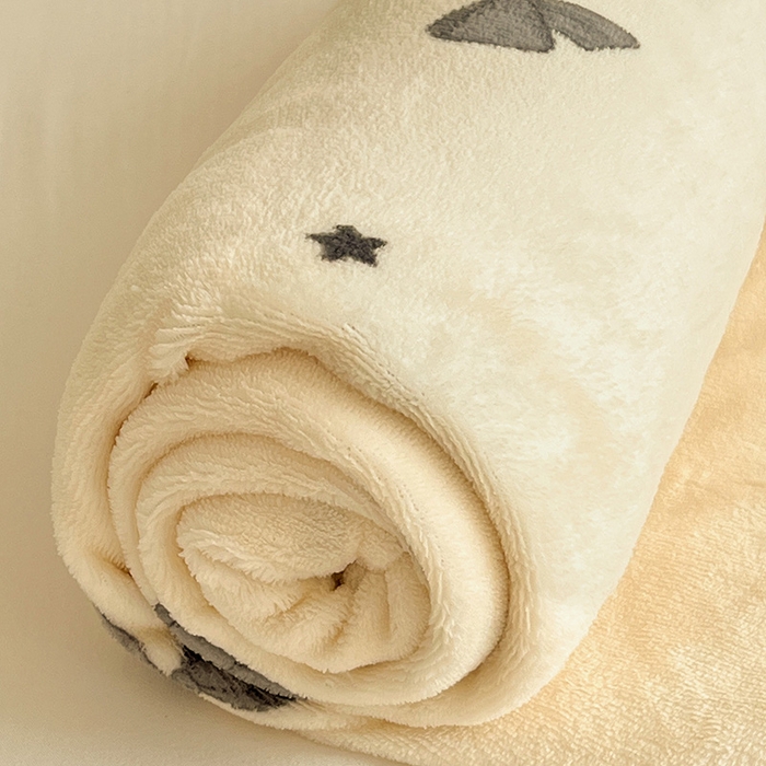 91家纺网 家纺一手货源 找家纺 名品家纺 2025新款新款加厚牛奶绒床单牛奶绒-蝴蝶结灰