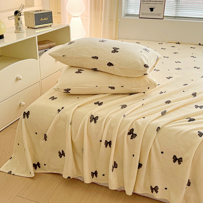 91家纺网 家纺一手货源 找家纺 名品家纺 2025新款新款加厚牛奶绒床单牛奶绒-蝴蝶结灰