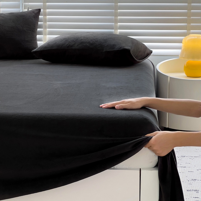 91家纺网 家纺一手货源 找家纺 名品家纺 2025新款新款加厚牛奶绒床单牛奶绒-奶黑