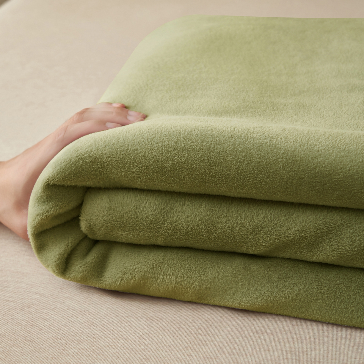 91家纺网 家纺一手货源 找家纺 早晨家纺 2025新款牛奶绒纯色单床单 牛奶绒-橄榄绿