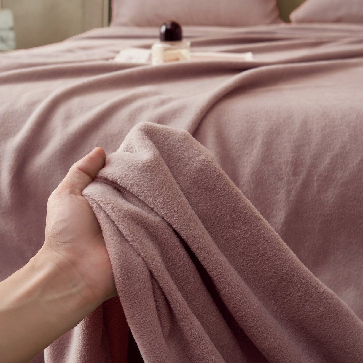 91家纺网 家纺一手货源 找家纺 早晨家纺 2025新款牛奶绒纯色单床单 牛奶绒-豆沙