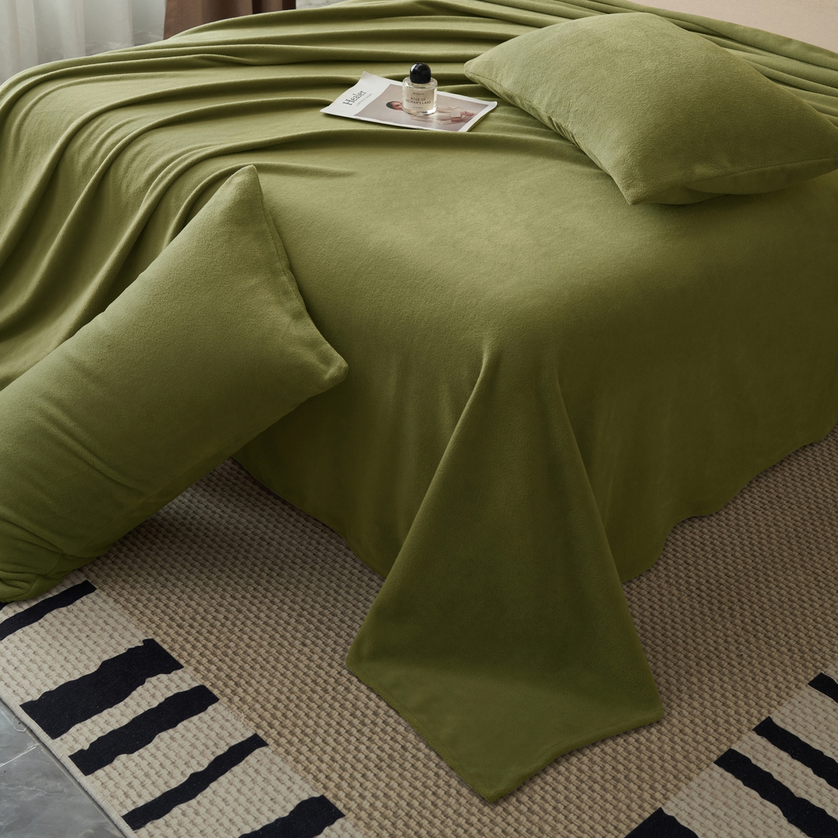 91家纺网 家纺一手货源 找家纺 早晨家纺 2025新款牛奶绒纯色单床单 牛奶绒-橄榄绿