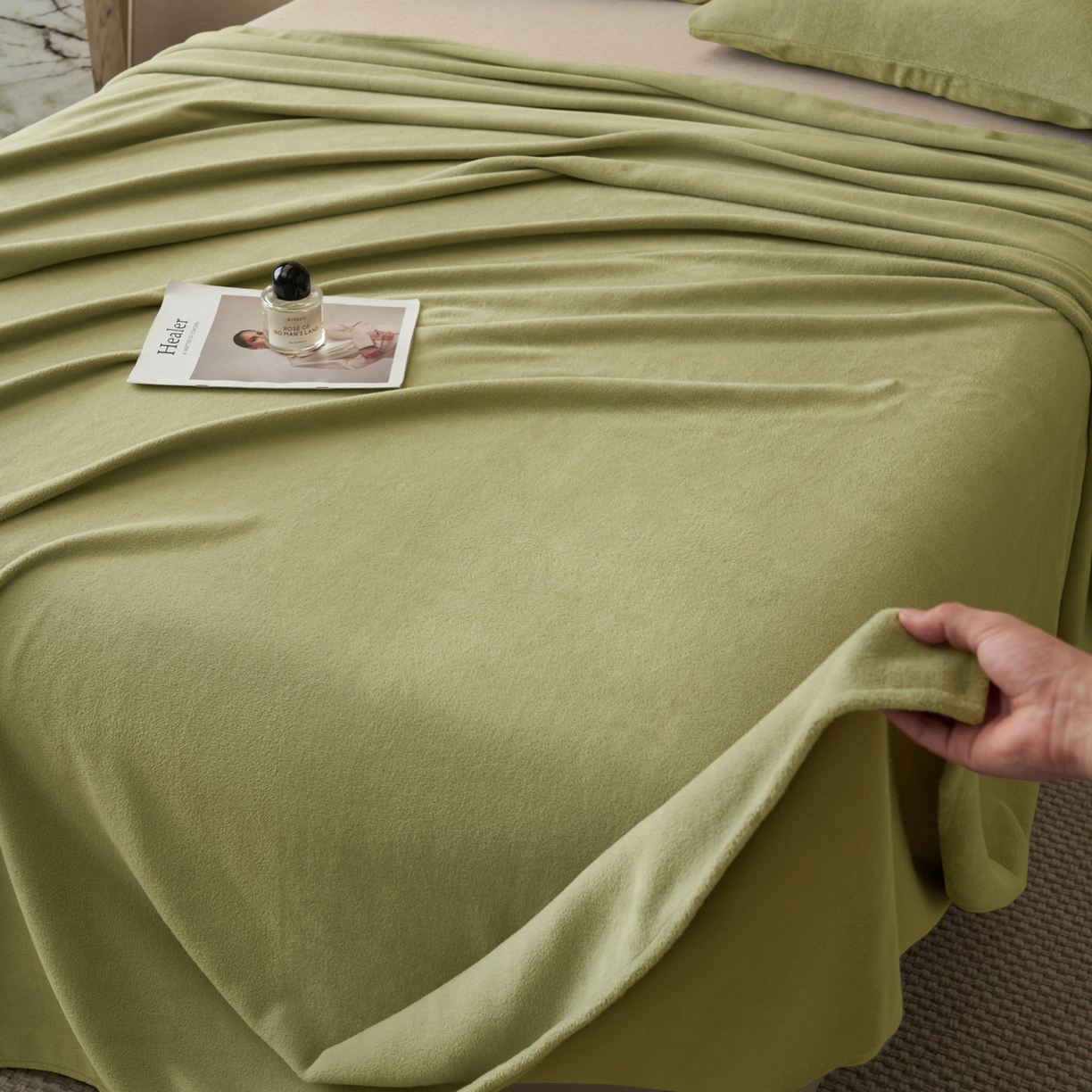 91家纺网 家纺一手货源 找家纺 早晨家纺 2025新款牛奶绒纯色单床单 牛奶绒-草绿