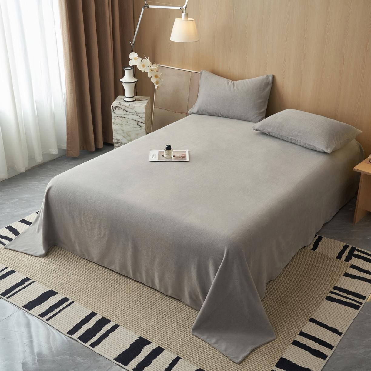 91家纺网 家纺一手货源 找家纺 早晨家纺 2025新款牛奶绒纯色单床单 牛奶绒-浅灰