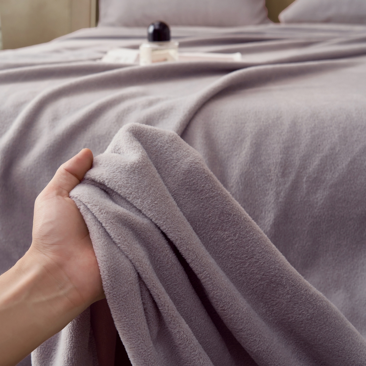 91家纺网 家纺一手货源 找家纺 早晨家纺 2025新款牛奶绒纯色单床单 牛奶绒-浅紫