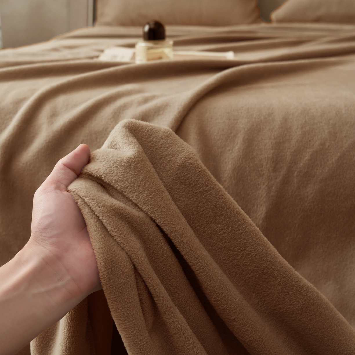 91家纺网 家纺一手货源 找家纺 早晨家纺 2025新款牛奶绒纯色单床单 牛奶绒-奶茶咖