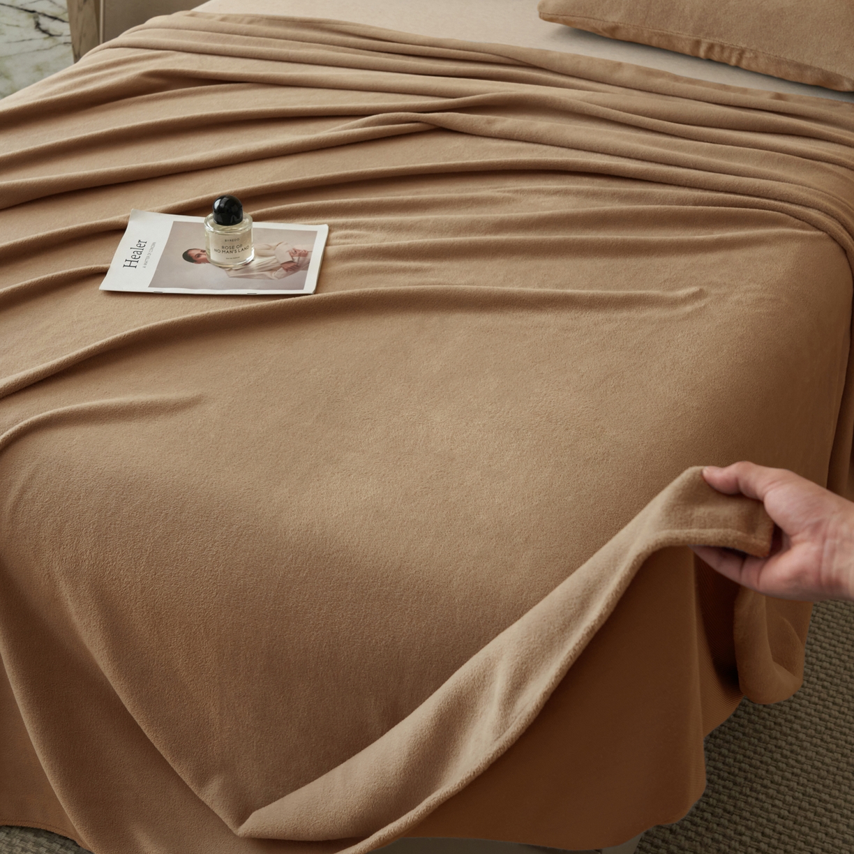 91家纺网 家纺一手货源 找家纺 早晨家纺 2025新款牛奶绒纯色单床单 牛奶绒-奶茶咖