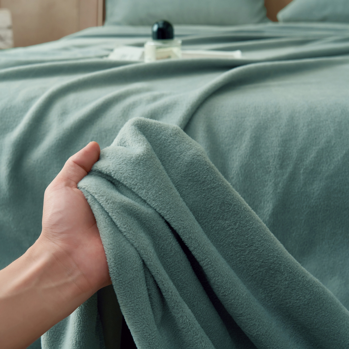 91家纺网 家纺一手货源 找家纺 早晨家纺 2025新款牛奶绒纯色单床单 牛奶绒-宾利蓝